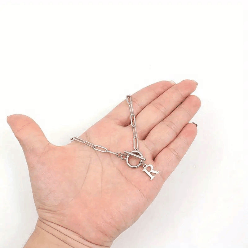 Collar con Inicial y Cierre de Aro - OFERTA 2x1